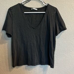 Super cute charcoal gray ZARA v neck top. It’s a size small